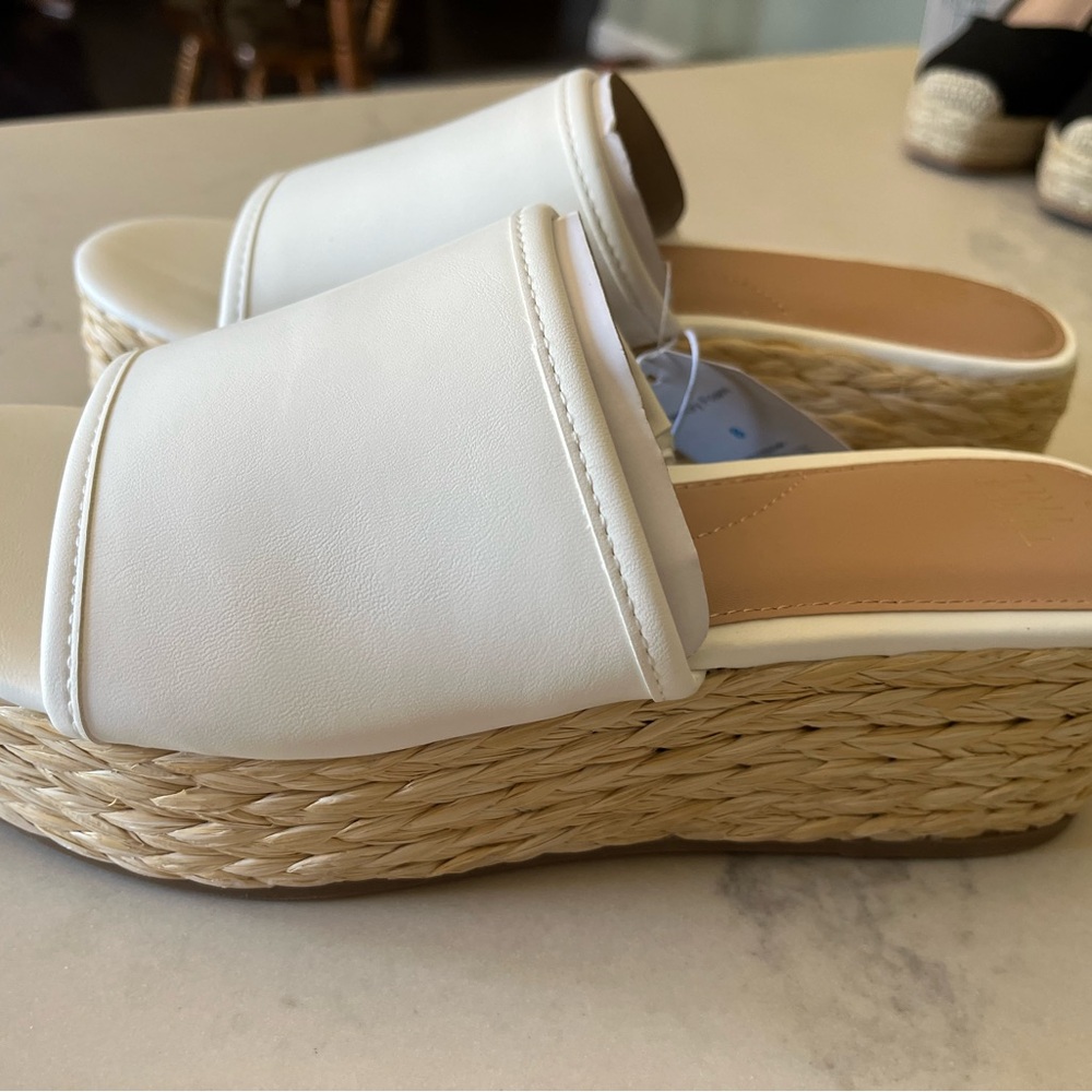Time and Tru White Platform Woven Sandals